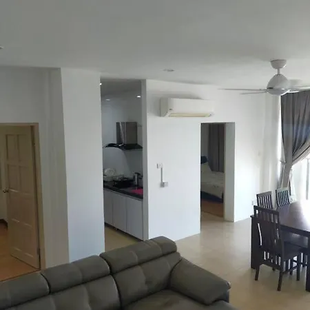 Kuching Apartment @Roxy Apartment 3Rd Mile Exterior photo